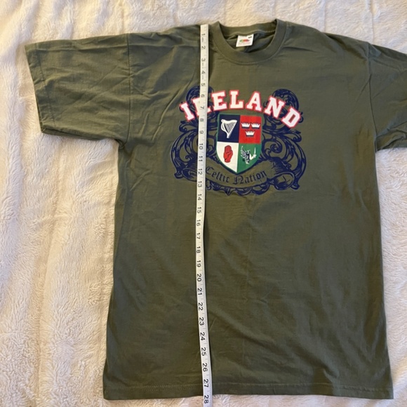 Vintage Fruit of the Loom Ireland graphic t-shirt - men's medium - Picture 6 of 7